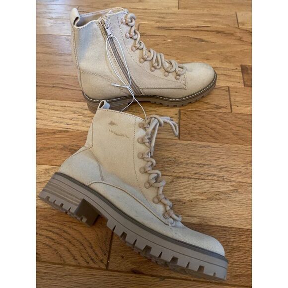 NWOT Universal Thread Women's Beige Canvas Combat Boots Lace-Up & Side Zipper 9 - Picture 3 of 8